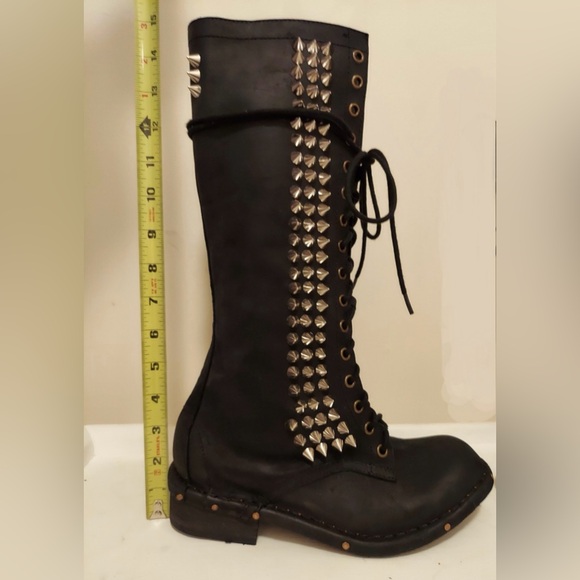 Sold - Picture 5 of 12